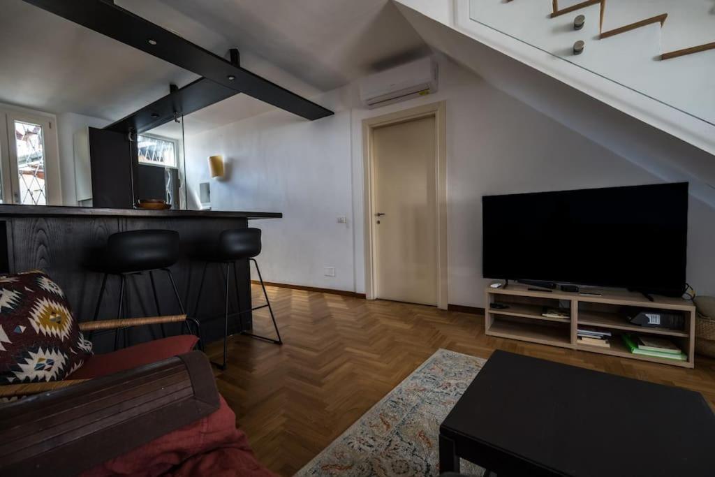 Wonderfull Two Floors Apartment Navigli Milan Luaran gambar